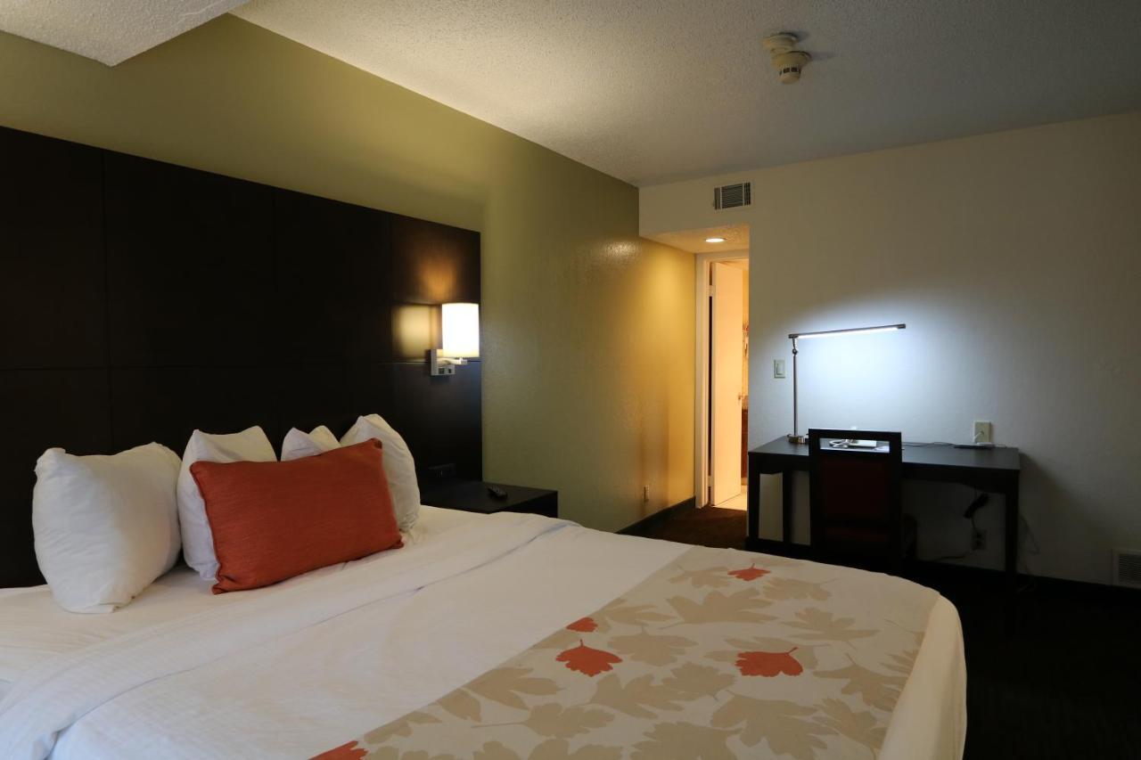 Fairbridge Inn & Suites - Akron Copley Township - West Pokoj fotografie