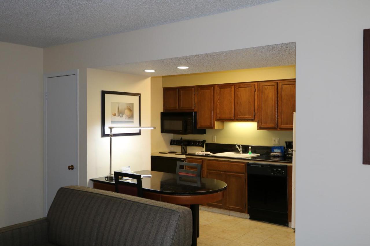 Fairbridge Inn & Suites - Akron Copley Township - West Pokoj fotografie