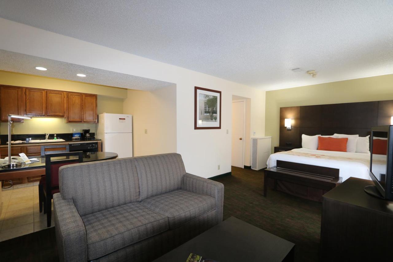 Fairbridge Inn & Suites - Akron Copley Township - West Pokoj fotografie